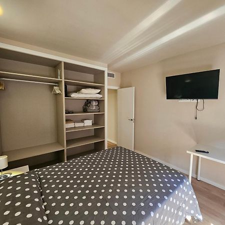 Apartamentos Picasso Alcala de Henares Bilik gambar