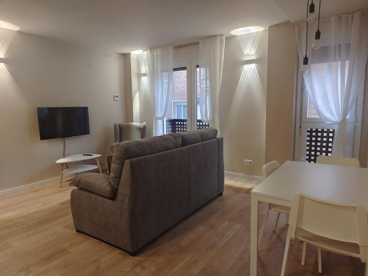 Apartamentos Picasso Alcala de Henares Luaran gambar