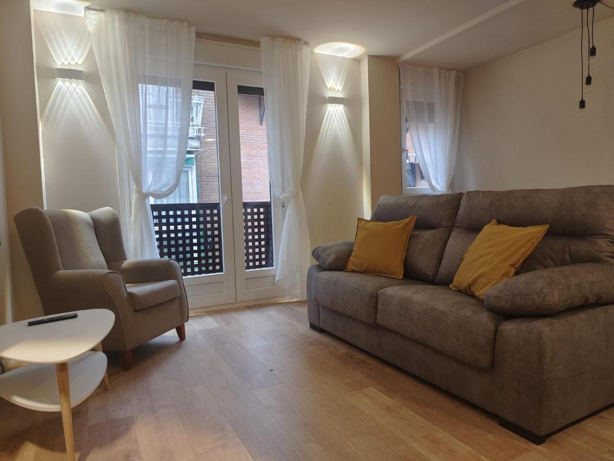 Apartamentos Picasso Alcala de Henares Luaran gambar