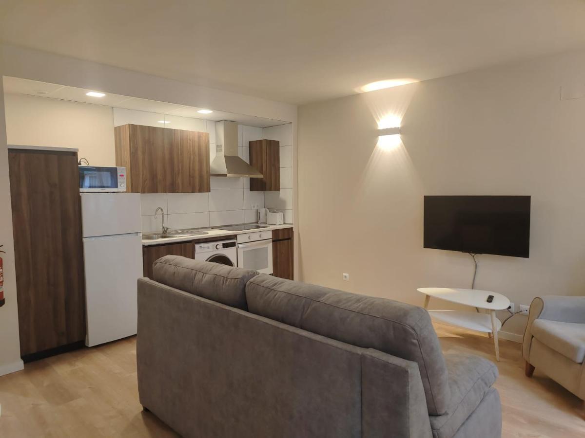 Apartamentos Picasso Alcala de Henares Luaran gambar
