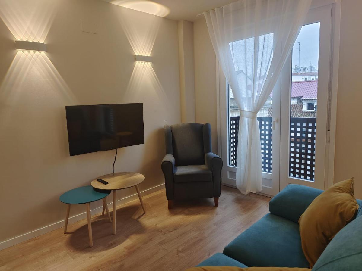 Apartamentos Picasso Alcala de Henares Luaran gambar